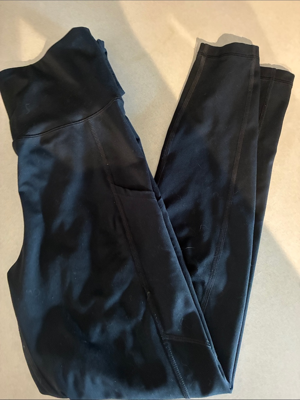 American Eagle Outfitters Black High-Rise Leggings with Side Pocket